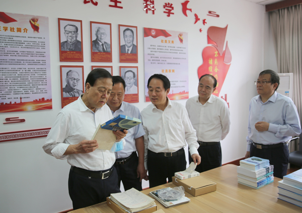 2021052115521621583558258004571.jpg 83834.jpg